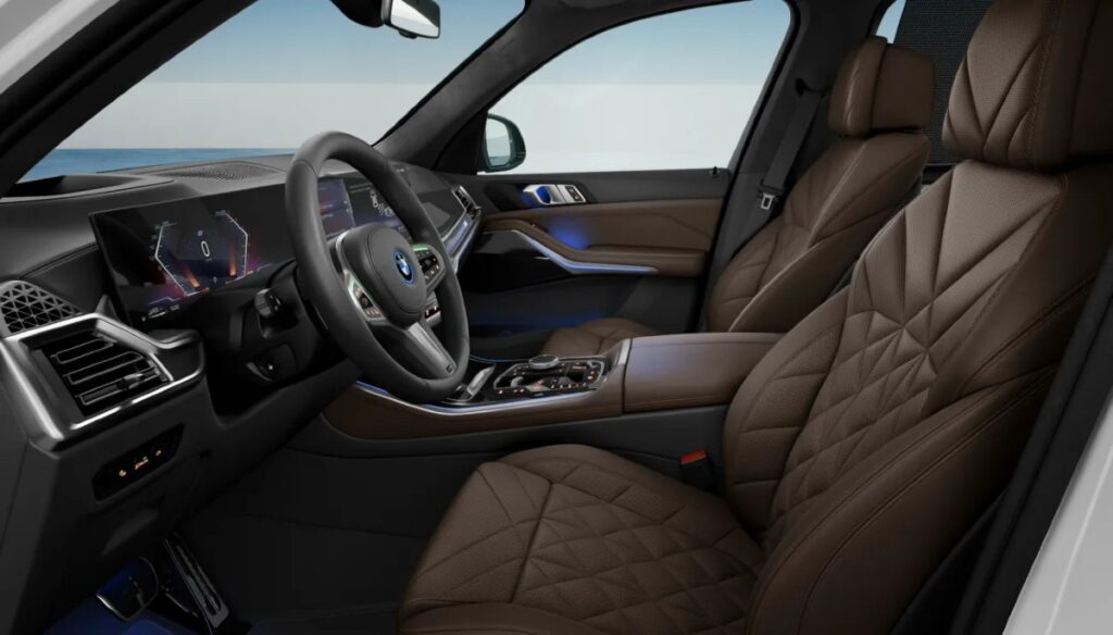 New 2025 BMW xDrive40i